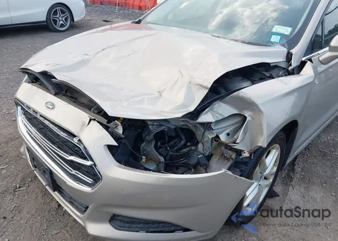 2015 Ford Fusion Se z USA, uszkodzony, nr VIN 3FA6P0H7XFR108700